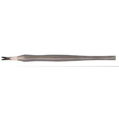 Body Toolz Cuticle Trimmer & Pusher BT3372